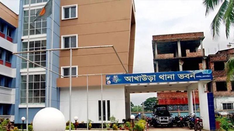 ব্রাহ্মণবাড়িয়ার আখাউড়ায় এক ব্যক্তির ঝুলন্ত মরদেহ উদ্ধার