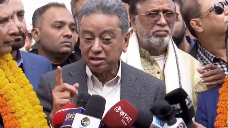 জনগণ গণতন্ত্রের পথেই যাবে: আমীর খসরু