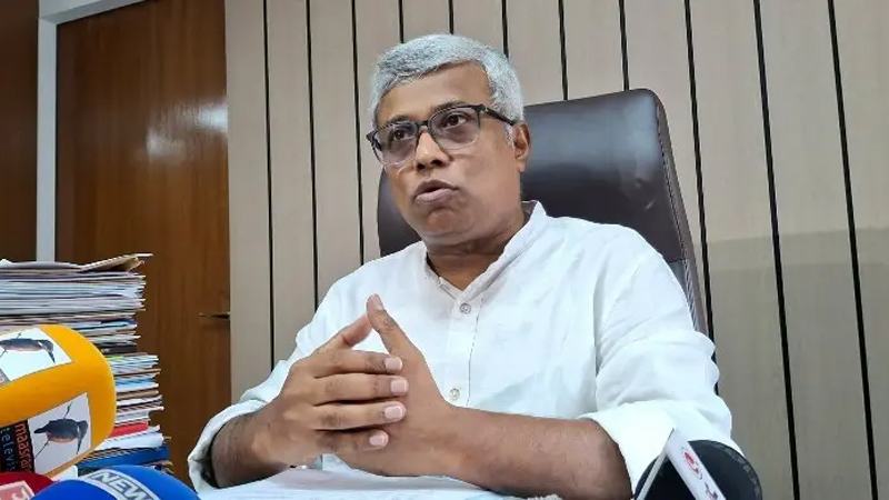 সৌরযন্ত্রাংশ আমদানিতে ৬ মাসের কর ছাড়ের ঘোষণা বিদ্যুৎ প্রতিমন্ত্রীর