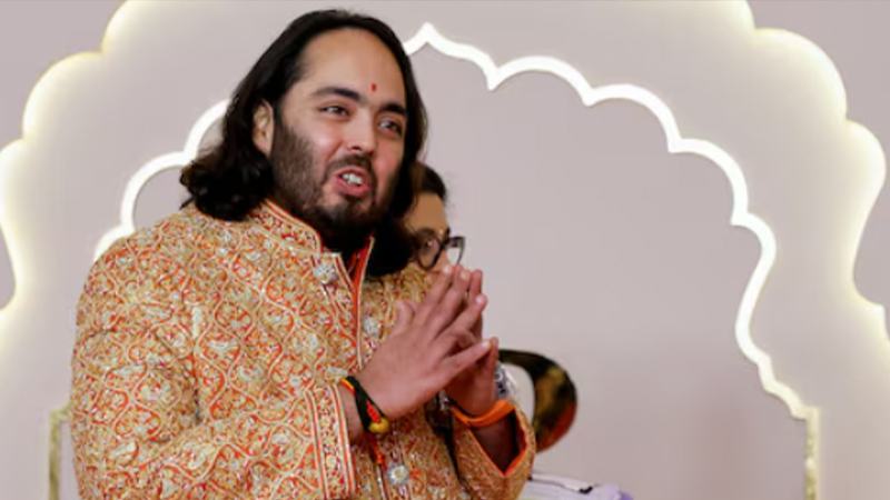 অনন্ত আম্বানিকে অধ্যাপক করায় নিউক্যাসল বিশ্ববিদ্যালয়ের সমালোচনা