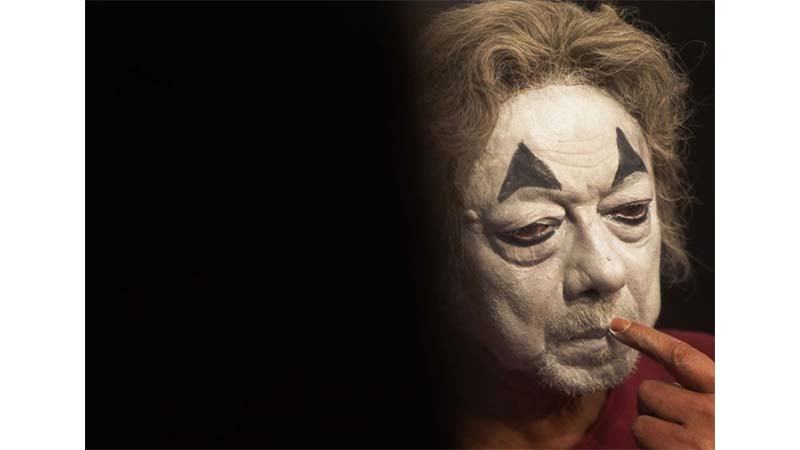 অভিনয়কে বেদনার পথ বললেন অঞ্জন দত্ত