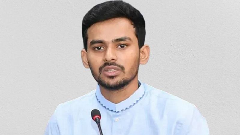 নগরীর যানজট নিরসনের মনোরেল হচ্ছে চট্টগ্রামে— উপদেষ্টা আসিফ মাহমুদ
