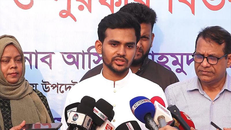 ছাত্র সংগঠনগুলোর বোঝাপড়ায় আসা উচিত ছিল: উপদেষ্টা আসিফ