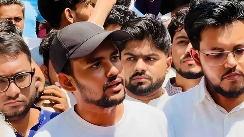 রাড্ডা ক্লিনিক দখল করতে দেয়া হবে না: আসিফ মাহমুদ