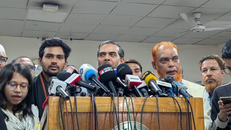 কিছু কার্যক্রমে মনে হয় ইসি কারও ইনফ্লুয়েন্সে কাজ করেন: আসিফ মাহমুদ