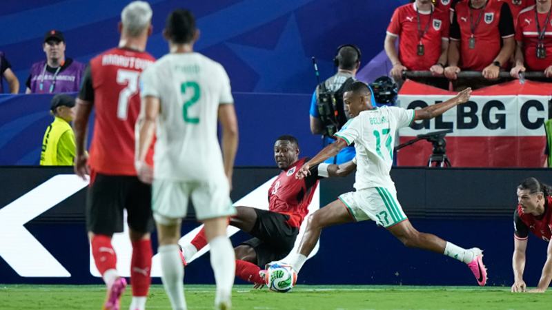 নাটকীয় ৩-৩ ড্রয়ে নকআউট পর্বে অস্ট্রিয়া ও আলজেরিয়া