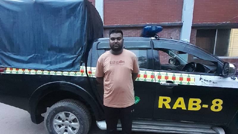 অ্যাম্বুলেন্স আটকে নবজাতকের মৃত্যু: মূল হোতা সবুজ দেওয়ান গ্রেফতার