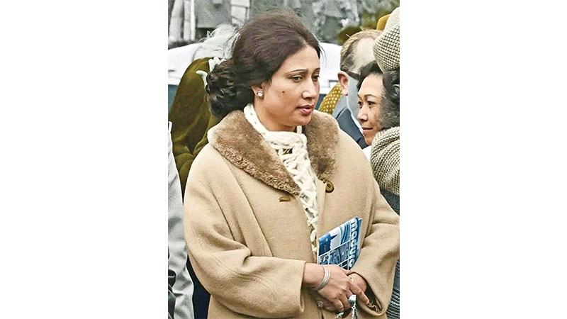 পুতুলের বর্ণিল শৈশব