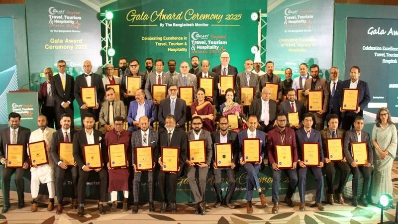 ৩৫ ব্যাক্তি ও প্রতিষ্ঠানকে সম্মাননা দিল বাংলাদেশ ট্রাভেল, ট্যুরিজম অ্যান্ড হসপিটালিটি অ্যাওয়ার্ডস