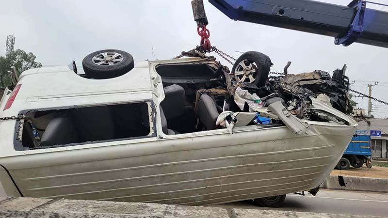 বগুড়ায় ছুটিতে বাড়ি ফেরার পথে দুর্ঘটনায় নিহত ৩