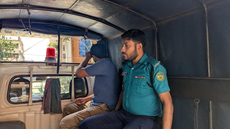 ববিতে গুচ্ছ পরীক্ষায় অসদুপায় করায় পরীক্ষার্থীকে বহিষ্কার, স্টাফদের মারধর
