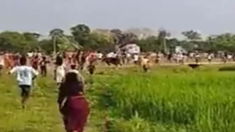 ব্রাহ্মণবাড়িয়ায় মসজিদের মাইকে ঘোষণা দিয়ে সংঘর্ষ, আহত অর্ধশত