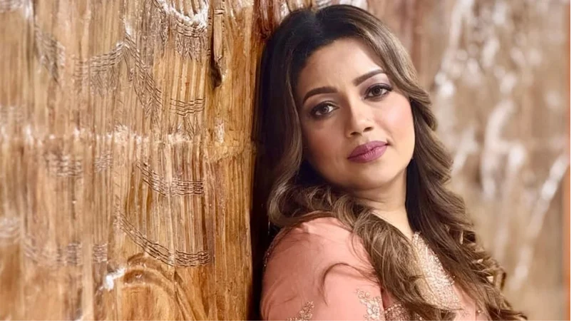 ছয় বছরের বিবাহ জীবনের ইতি টানলেন কনা