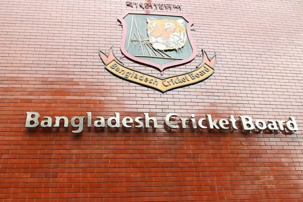 ভেঙে দেয়া হলো বিসিবির পরিচালনা পর্ষদ, অ্যাডহক কমিটির সভাপতি তামিম ইকবাল