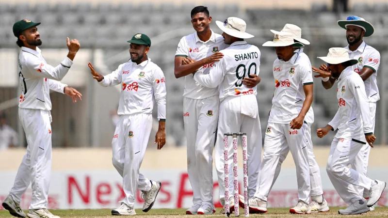 নাহিদ রানার আগুনঝরা বোলিংয়ে পাকিস্তানের বিপক্ষে ‘হ্যাটট্রিক’ টেস্ট জয় বাংলাদেশের