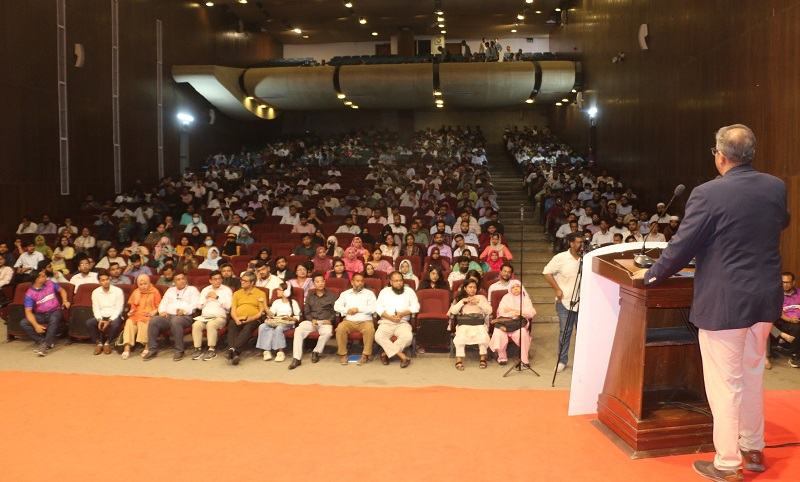 চাকরি মেলায় প্রযুক্তি খাতে ক্যারিয়ার প্রত্যাশীদের ভিড়