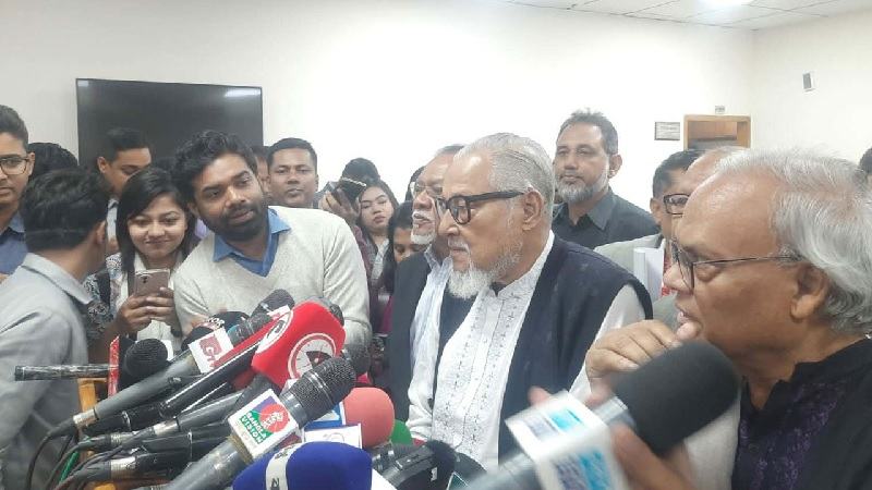 নির্বাচনি প্রক্রিয়ায় শিক্ষার্থীদের সম্পৃক্ত করা ঠিক হবে না: নজরুল ইসলাম খান