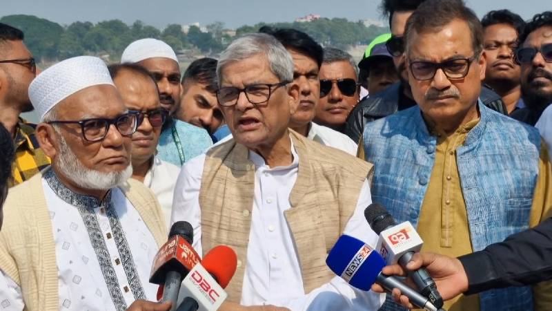 প্রতিবেশী দেশকে দাদাগিরি বন্ধ করতে হবে : মির্জা ফখরুল