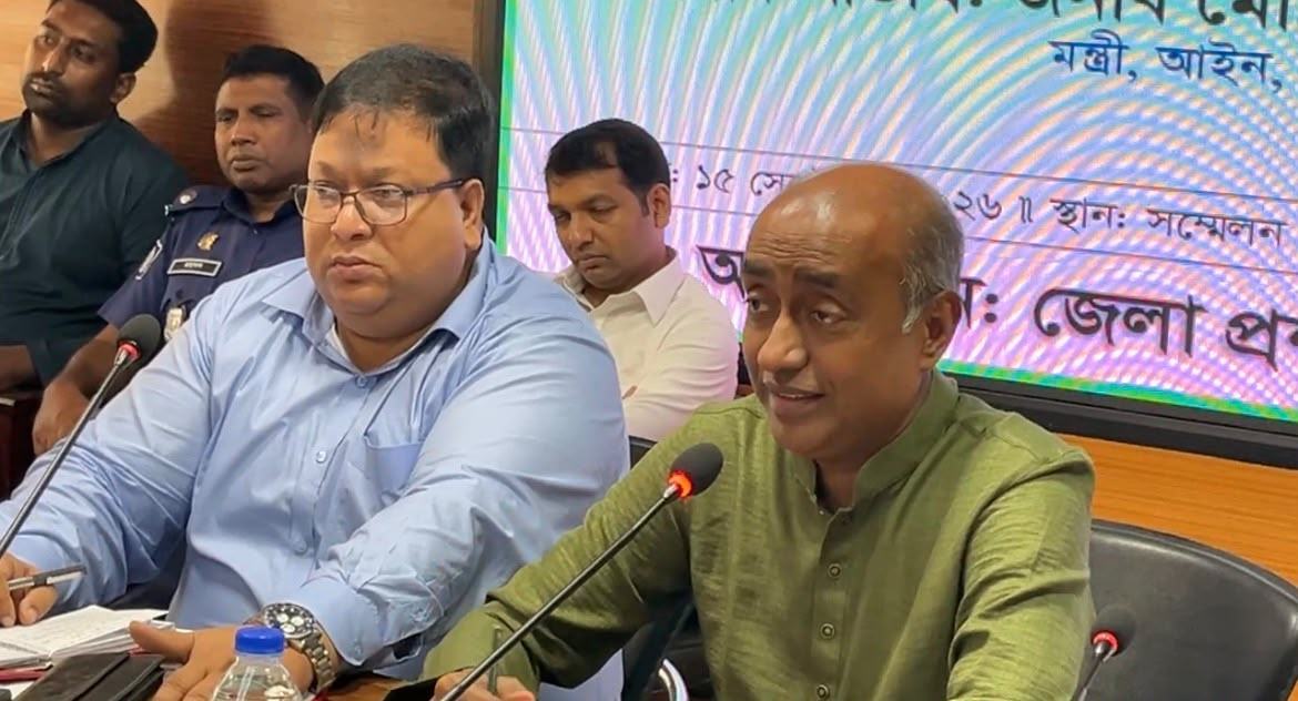 সীমান্তে ড্রোনের মাধ্যমে মাদক আসছে, ধরা-ছোঁয়ার বাইরে থাকছে সিন্ডিকেটের হোতারা: আইনমন্ত্রী