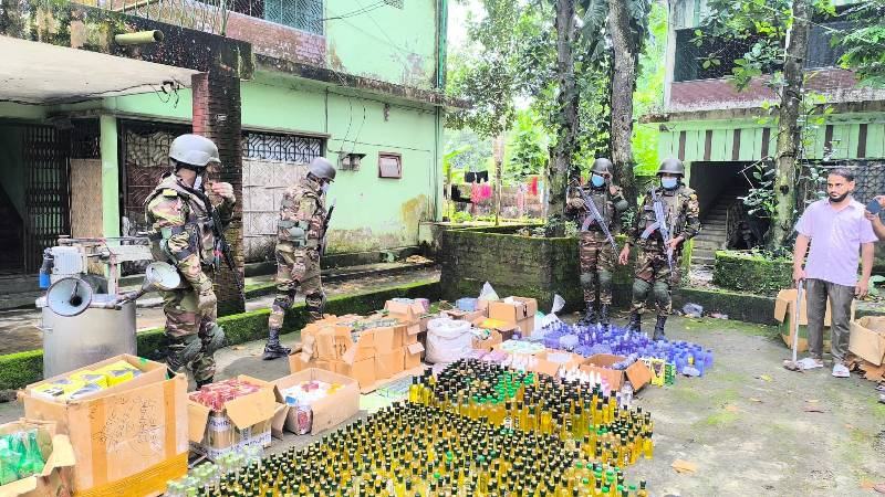 মুন্সিগঞ্জে ভেজাল কসমেটিকস কারখানা জব্দ, আটক ১