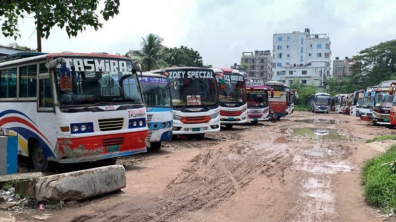 ভূমিমন্ত্রীর হস্তক্ষেপে রাজশাহী-নাটোর রুটে বাস চলাচল স্বাভাবিক