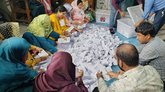 ঠাকুরগাঁও-১ উপনির্বাচন: ভোটগ্রহণ শেষ, চলছে গণনা