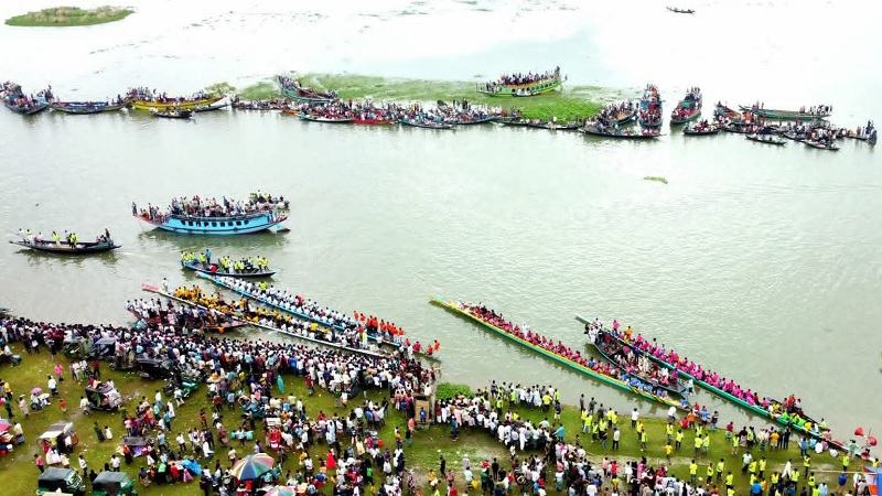 সরাইলের তিতাসে ঐতিহ্যবাহী নৌকাবাইচ