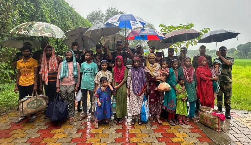 চুয়াডাঙ্গায় ১৫ বাংলাদেশীকে বিজিবির কাছে হস্তান্তর করল বিএসএফ