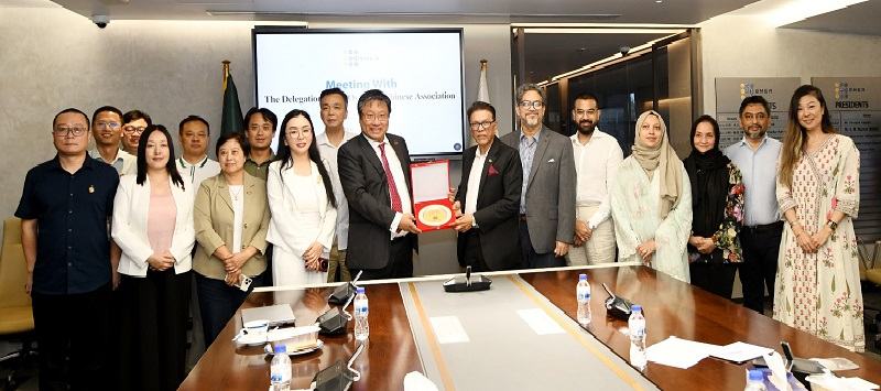 পোশাক খাতের উন্নয়নে বিজিএমইএ ও ওকাইবের মতবিনিময় সভা অনুষ্ঠিত