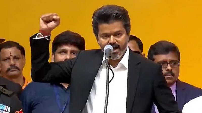 আমি সাধারণ মানুষ, যা দিতে পারব না তার প্রতিশ্রুতিও দেব না: থালাপতি বিজয়