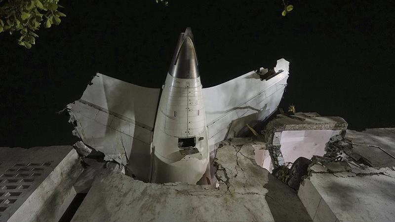 ‘ব্ল্যাক বক্স’ কীভাবে বিমান দুর্ঘটনার রহস্য উন্মোচন করে