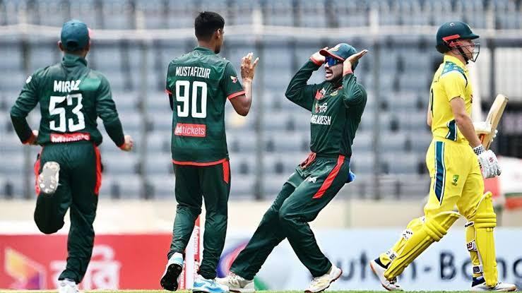 সৌম্যর অবিশ্বাস্য ক্যাচ, তিন উইকেট হারিয়ে অস্ট্রেলিয়ার ৮১/৩