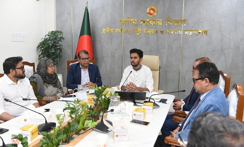 স্থানীয় সরকার উপদেষ্টা আসিফ মাহমুদকে বিদায়ী সংবর্ধনা