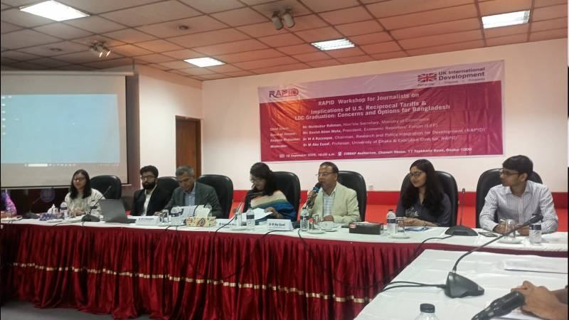 যুক্তরাষ্ট্রে রফতানি পণ্যে বাড়ছে শুল্ক, চাপের মুখে বাংলাদেশ