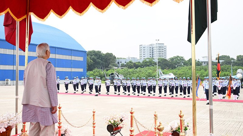 বিমান বাহিনীর অনুশীলন পর্যবেক্ষণ প্রধান উপদেষ্টার