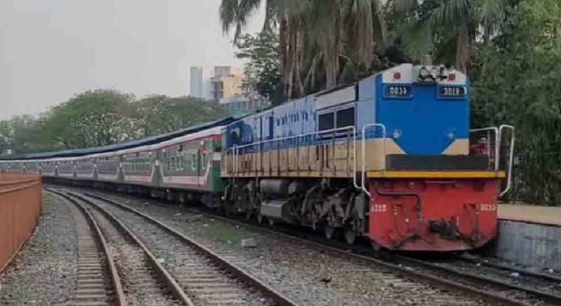 ব্রাহ্মণবাড়িয়ায় ট্রেনের ইঞ্জিন বিকল, ঢাকার দিকে ট্রেন চলাচল বন্ধ