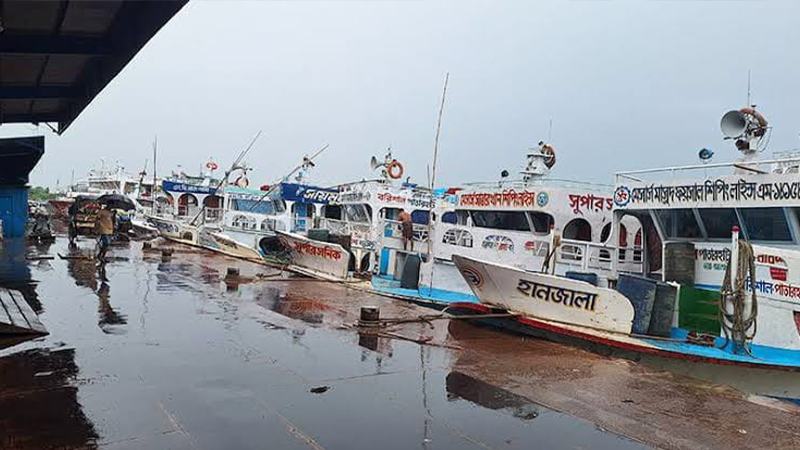 বরিশালে দিনভর বৃষ্টিতে জন-ভোগান্তি, অভ্যন্তরীন রুটে নৌ-চলাচল বন্ধ
