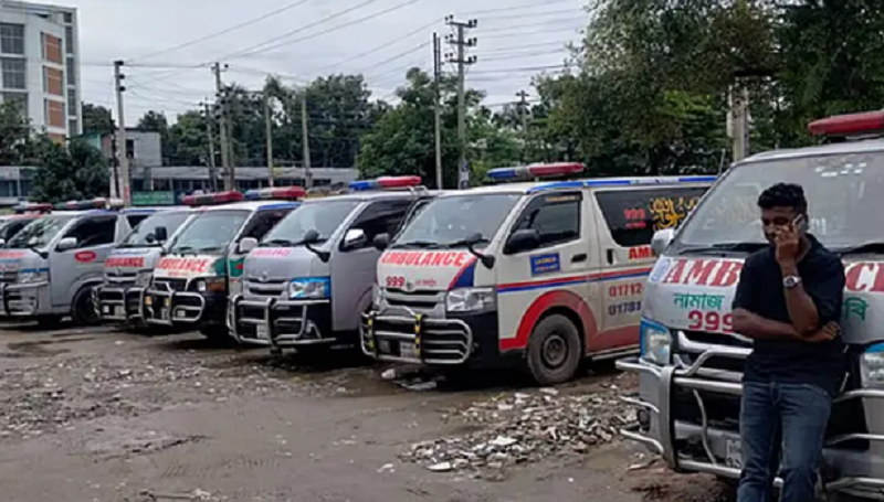 নিরাপদ পার্কিংয়ের দাবিতে বরিশাল মেডিকেলে দ্বিতীয় দিনের মতো অ্যাম্বুলেন্স ধর্মঘট