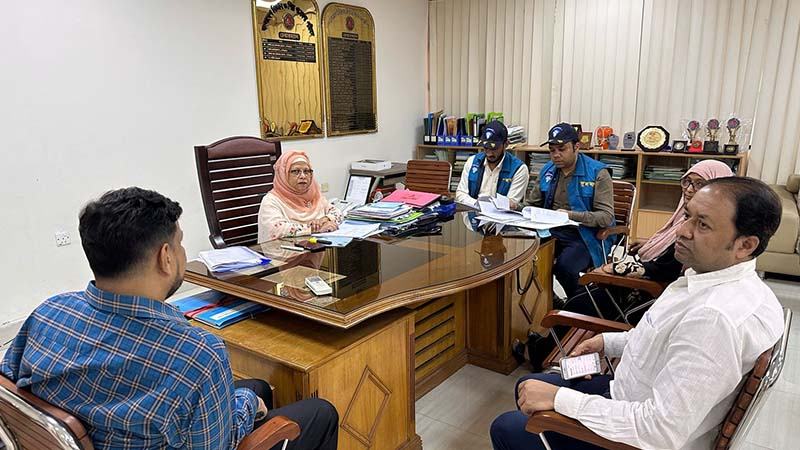 বিসিএসআইআর কার্যালয়ে দুদকের অভিযান