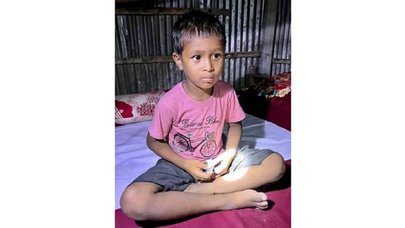 সারাদিন মোটরসাইকেলে ঘুরিয়ে পুকুরে ফেলে গেলেন সৎবাবা, ৬ বছরের শিশুর অভিযোগ