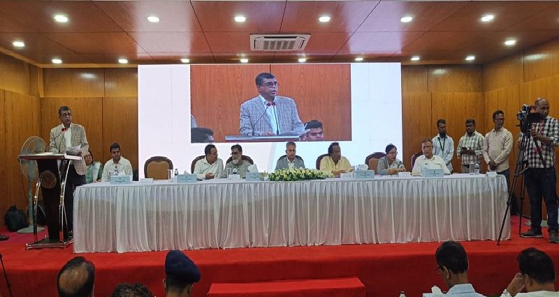 সড়ক দুর্ঘটনা রোধে সরকার কাজ করছে: শেখ রবিউল আলম
