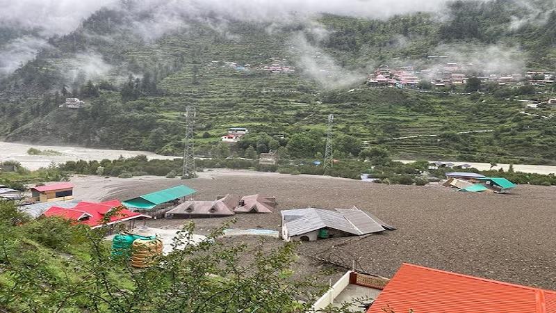 মেঘভাঙা বৃষ্টিতে উত্তরাখণ্ডে আকস্মিক বন্যা: ৪ জনের মৃত্যু, নিখোঁজ শতাধিক