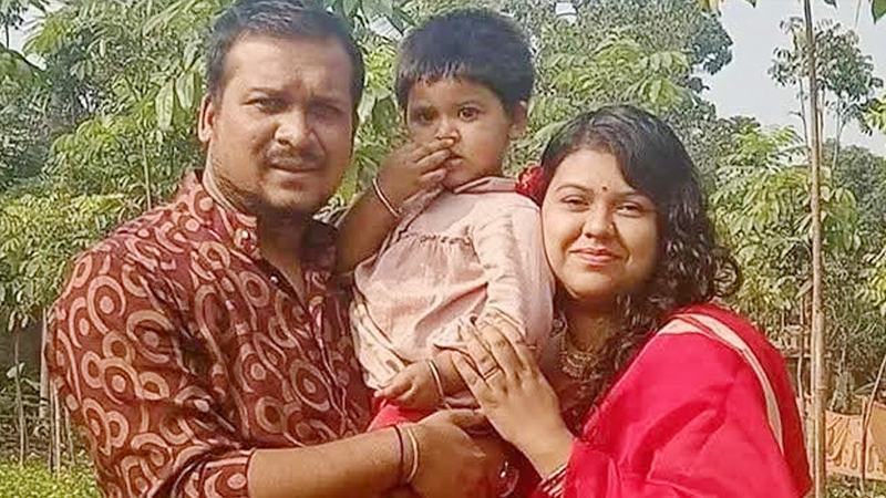 কুষ্টিয়ায় সাংবাদিক দেবাশীষসহ পরিবারের চার সদস্যের শেষ বিদায়