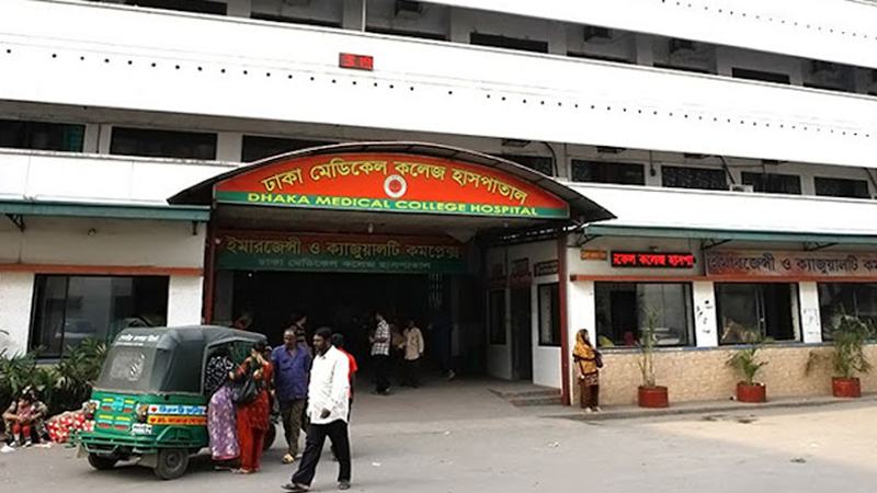হাতিরঝিল এফডিসি ব্রিজে গাড়িচাপায় প্রাণ গেল এক ব্যক্তির