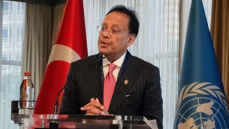 সরকারি খাতে এআই ব্যবহারে আস্থা, সক্ষমতা ও সহযোগিতায় জোর ডাক ও টেলিযোগাযোগ মন্ত্রীর