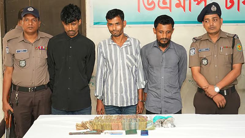 রাজধানীর গির্জায় ডাকাতির ঘটনায় গ্রেফতার ৩, লুটের অর্থ উদ্ধার