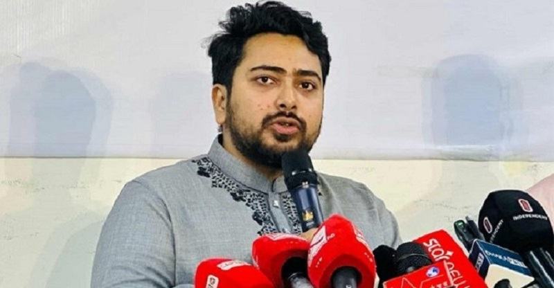 আগামী কয়েক ঘণ্টা সর্বোচ্চ সতর্ক থাকার আহ্বান নাহিদ ইসলামের
