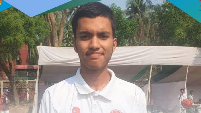 স্কুল ক্রিকেটে চারশ রান করে মুস্তাকিমের ইতিহাস