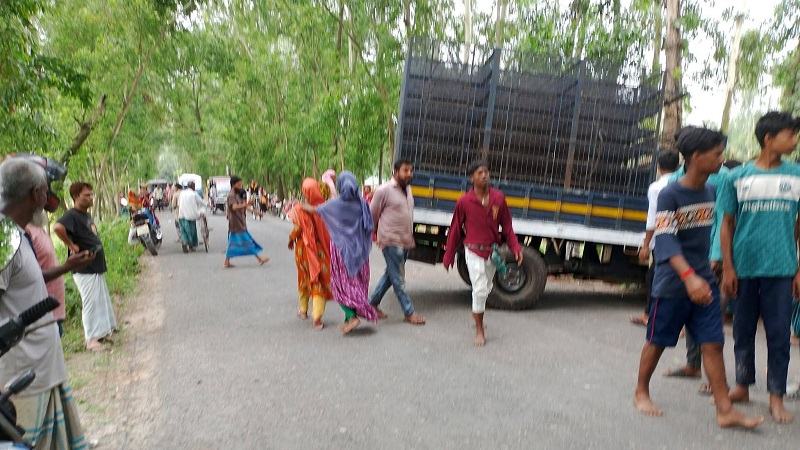 গাইবান্ধায় অটোরিকশায় পিকআপের ধাক্কা, দুজনের মৃত্যু