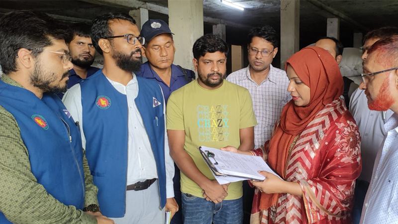 লাইসেন্স ও সনদ ছাড়াই ফিড বিক্রি, দুই প্রতিষ্ঠানে ৮ লাখ টাকা জরিমানা